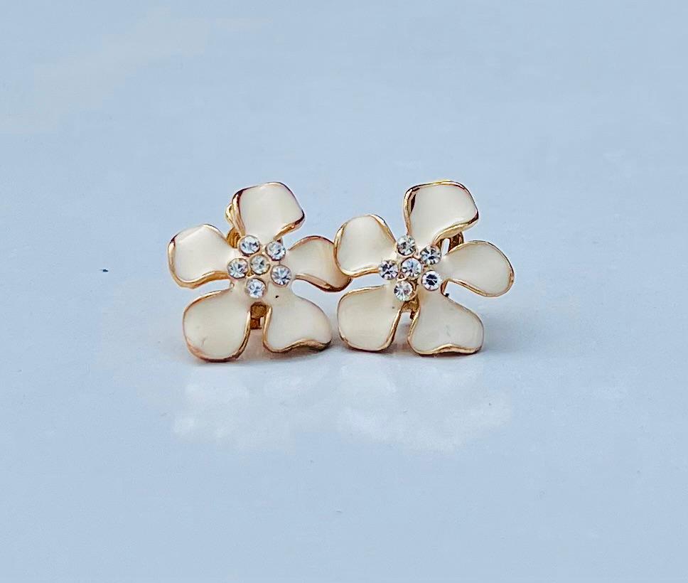 Blush Bloom Earings